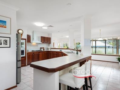 20 Painter Crescent, Mundaring WA 6073