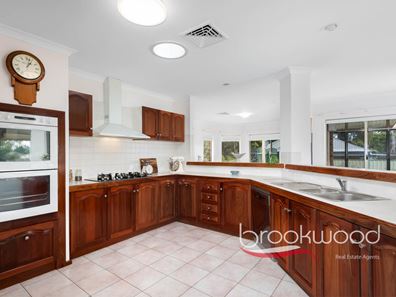 20 Painter Crescent, Mundaring WA 6073