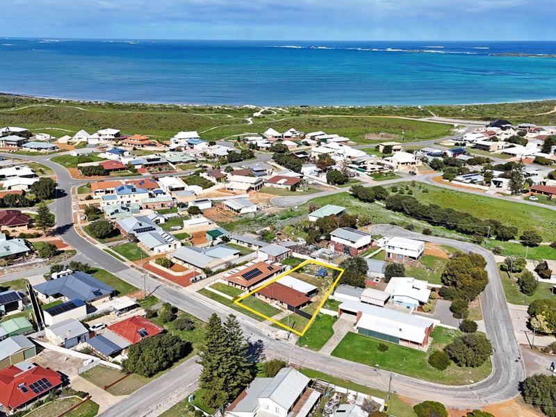 35 Cordoba Way, Cervantes WA 6511