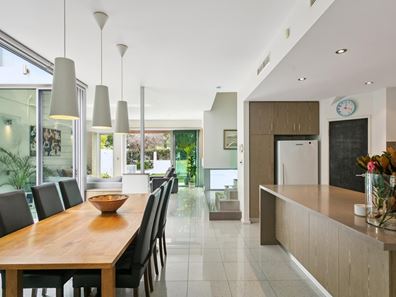25 Perth Street, Cottesloe WA 6011