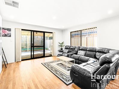 3D Brecknock Way, Girrawheen WA 6064