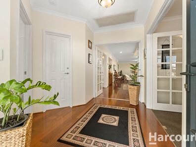 13 Carnarvon Way, Erskine WA 6210