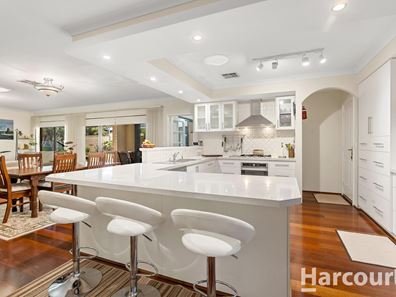 13 Carnarvon Way, Erskine WA 6210