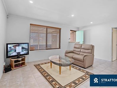 8 Camelot Place, Camillo WA 6111