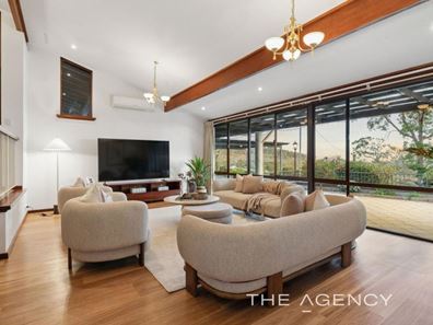12 Melaleuca Road, Lesmurdie WA 6076