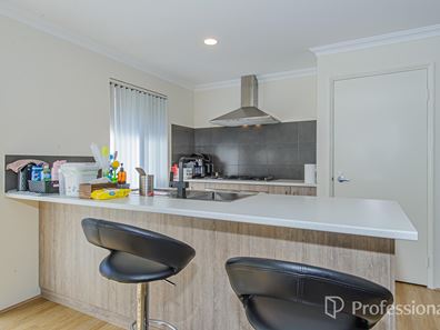 21 Aqualate Avenue, Aveley WA 6069