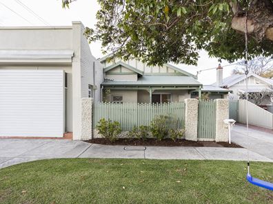 140A Tenth Avenue, Inglewood WA 6052