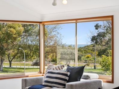 3 Curl Court, Kallaroo WA 6025
