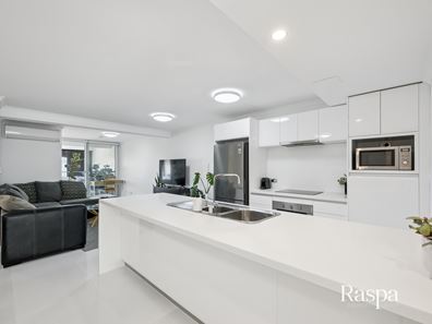 4/3 Bellion Drive, Hamilton Hill WA 6163