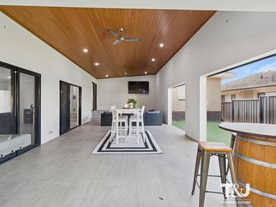 50 Corella Street, Stirling WA 6021