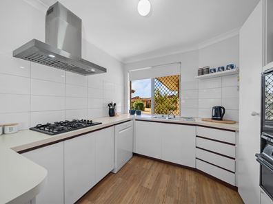 11/16 Heron Place, Maddington WA 6109