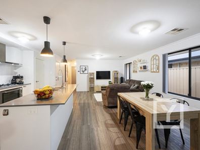 16 Antibes Way, Yalyalup WA 6280