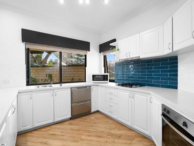 20 McKerracher Street, Dudley Park WA 6210