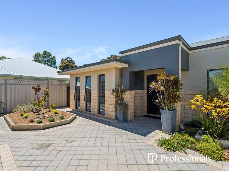 7 Baza Gardens, Maida Vale WA 6057