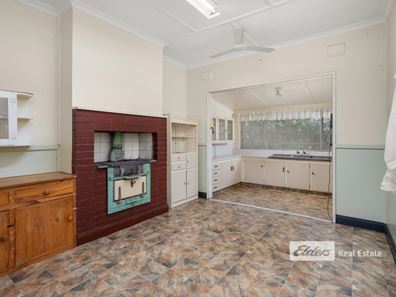 50 Young Street, Harvey WA 6220