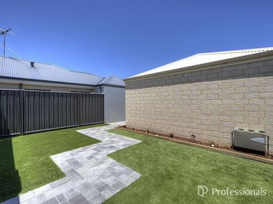 4 Peg Lane, Yanchep WA 6035