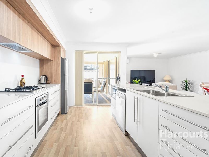 6 Lomandra Road, Helena Valley WA 6056
