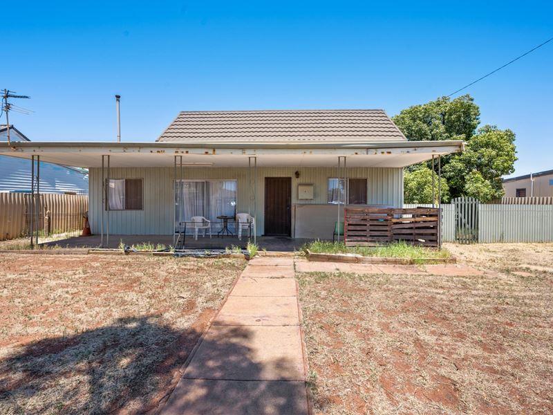 4 President Street, Kalgoorlie