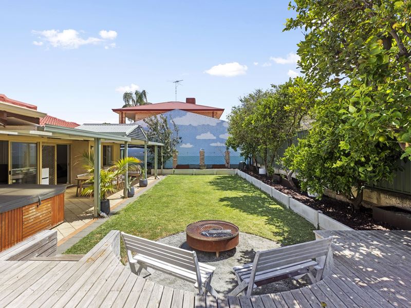 68A Deanmore Road, Scarborough WA 6019