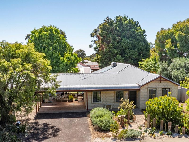 90 Dunsborough Lakes Drive, Dunsborough