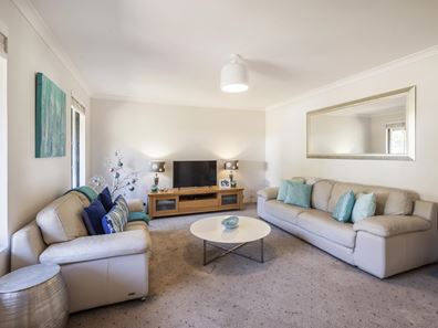 90 Dunsborough Lakes Drive, Dunsborough WA 6281
