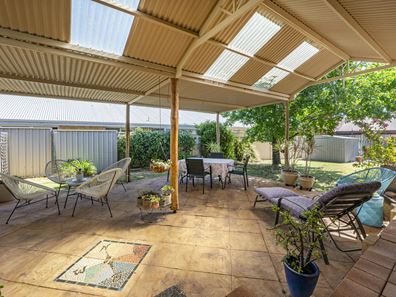 90 Dunsborough Lakes Drive, Dunsborough WA 6281