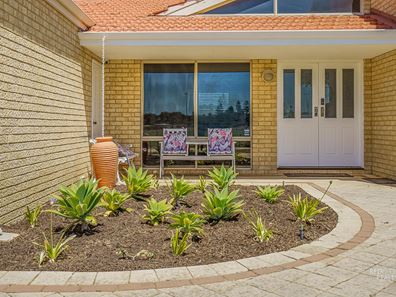 5 Tiwi Court, Iluka WA 6028