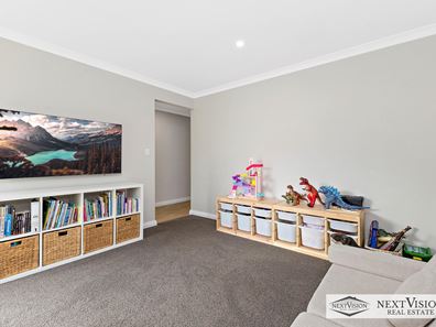 36 Ridgedale St, Haynes WA 6112