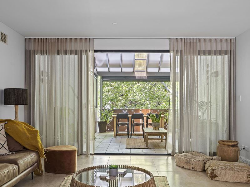 4/4 Centro Avenue, Subiaco