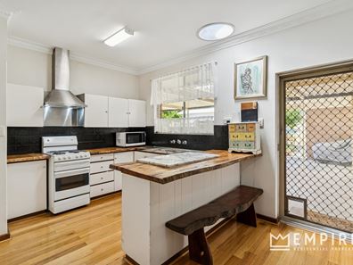 9 Offley Street, Hamilton Hill WA 6163