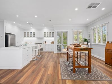 28 Hare Street, Lamington WA 6430