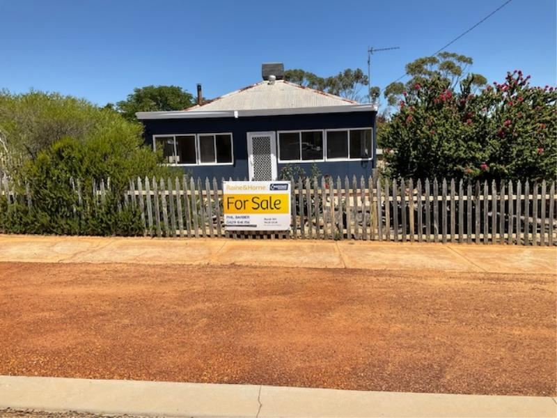 10 Murphy Street, Corrigin WA 6375