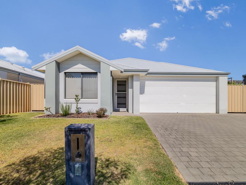 4 Castellar Pass, Yalyalup WA 6280