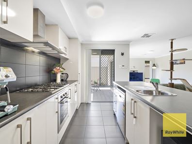 8A Gilchrist Street, Kenwick WA 6107