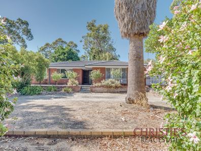 735 Traylen Road, Stoneville WA 6081