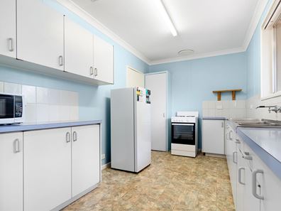 7 Burke Crescent, Dampier WA 6713