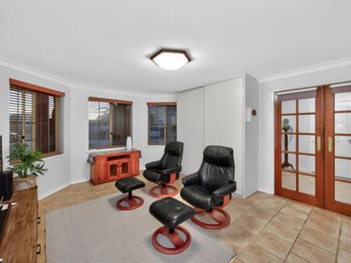 30 Northwood Way, Kallaroo WA 6025