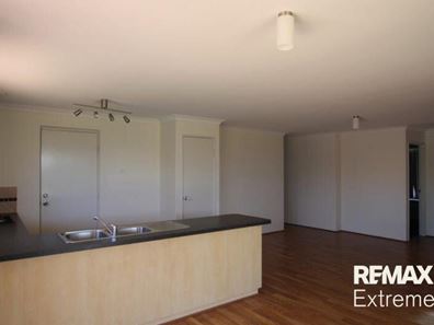 4 Adelong Circuit, Merriwa WA 6030