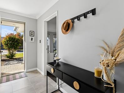 9 Chidlow Grange, Ellenbrook WA 6069