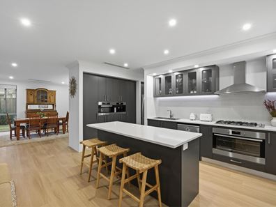 14 Biara  Gardens, Mount Claremont WA 6010
