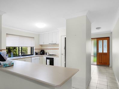 1/13 Santarosa Way, Stirling WA 6021