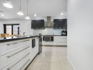 17 Brushtail Street, Baynton WA 6714
