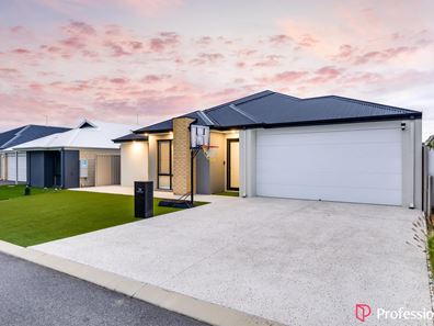 24 Capricorn Crescent, Bennett Springs WA 6063