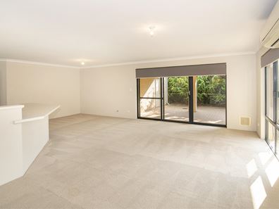2/5 Sandalford Court, Dunsborough WA 6281