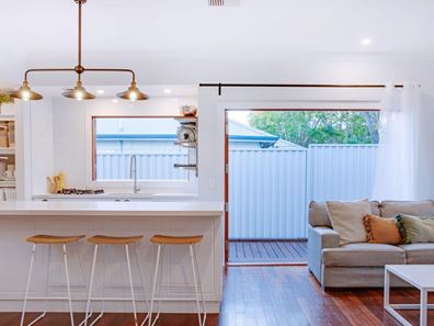 72 Rennie Crescent South, Hilton WA 6163