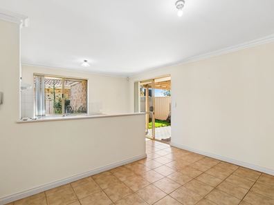 33 Blenny Close, Cannington WA 6107