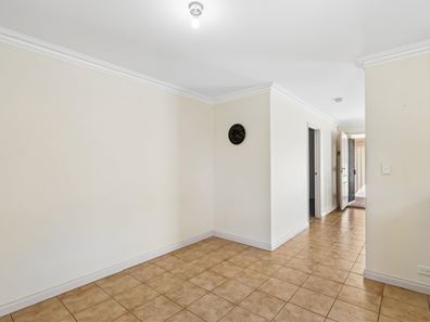 33 Blenny Close, Cannington WA 6107