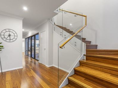 4 Mahia Way, Burns Beach WA 6028