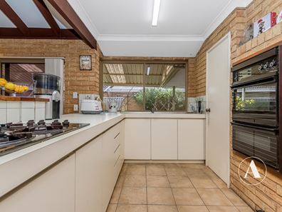 24 Morphett Crescent, Bateman WA 6150