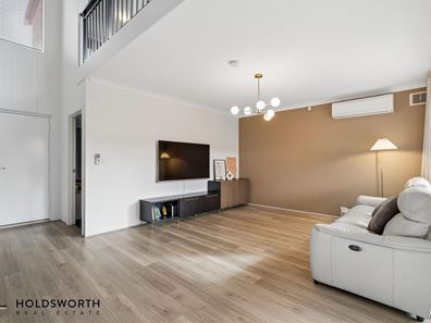 8B Blythe Avenue, Yokine WA 6060